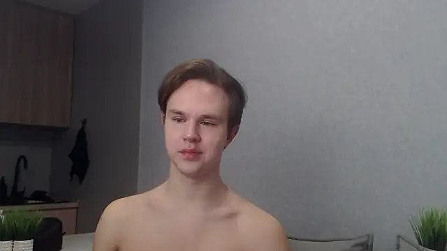 Snapshot of MartinMendez chatting on 02-10-26, 09:46 MartinMendez online show from 02-10-26, 09:46