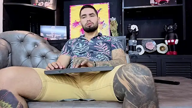 Snapshot of matteosantos chatting on 09-22-25, 12:29 matteosantos online show from 09-22-25, 12:29