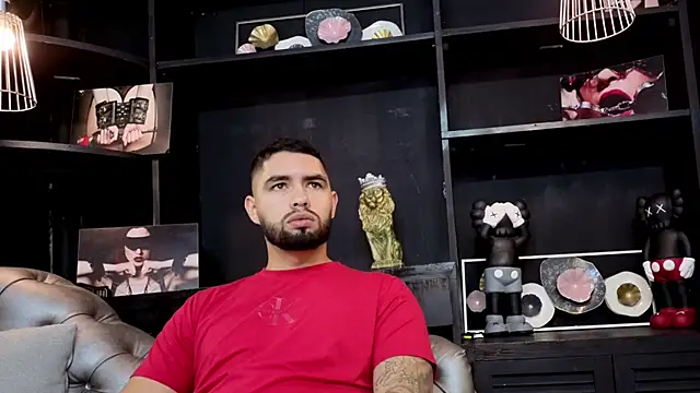 Snapshot of matteosantos chatting on 10-16-25, 11:33 matteosantos online show from 10-16-25, 11:33