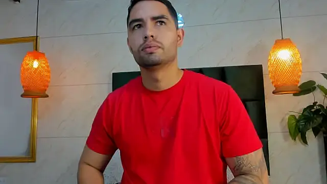 Snapshot of matteosantos chatting on 10-24-25, 11:39 matteosantos online show from 10-24-25, 11:39