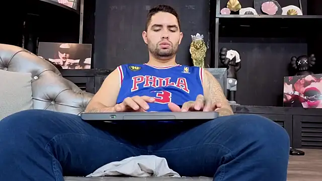 Snapshot of matteosantos chatting on 10-29-25, 11:34 matteosantos online show from 10-29-25, 11:34