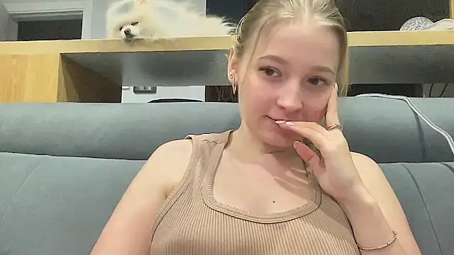 CharmingSarah online show from 01-29-25, 05:56