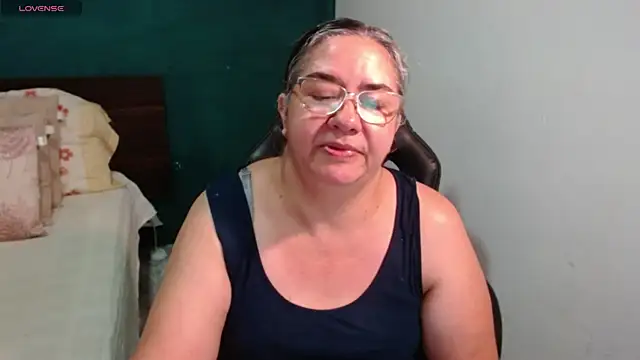 scaelettdubois online show from 06-19-26, 03:22