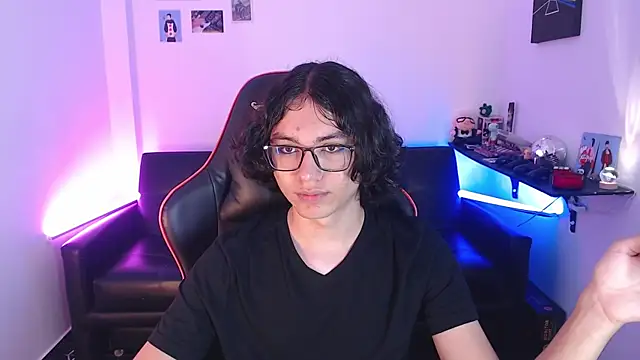 malik harrison   online show from 12-04-24, 04:27