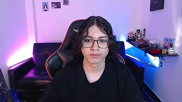 malik harrison   online show from 12-23-24, 05:54