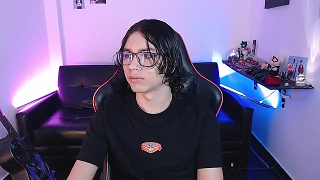 malik harrison   online show from 12-26-24, 03:10