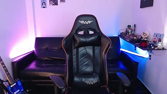 malik harrison   online show from 01-08-25, 02:35