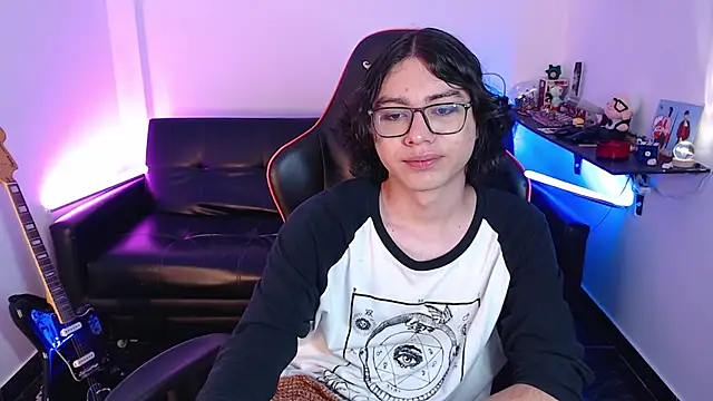 malik harrison   online show from 01-08-25, 05:37