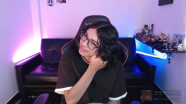 malik harrison   online show from 01-11-25, 01:53