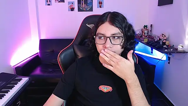 malik harrison   online show from 02-07-25, 01:43