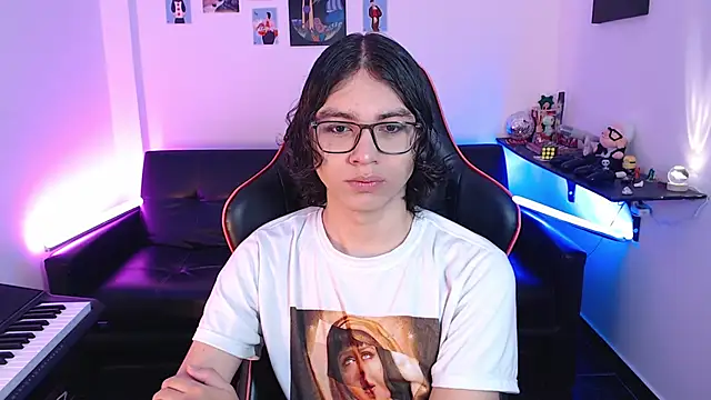 malik harrison   online show from 02-10-25, 01:55