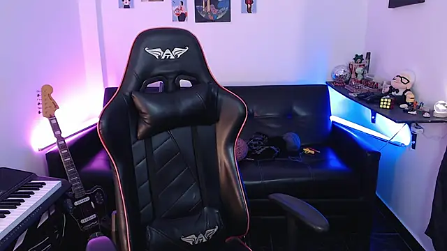 malik harrison   online show from 03-04-25, 02:32