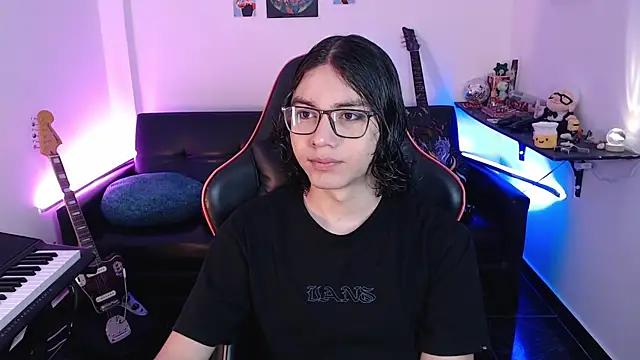 malik harrison   online show from 03-13-25, 02:44