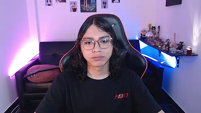 malik harrison   online show from 10-31-25, 03:57