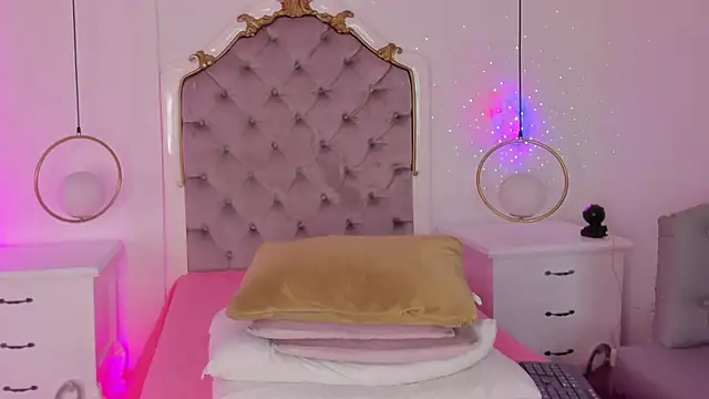 Meredit Lane online show from 11-11-25, 07:47