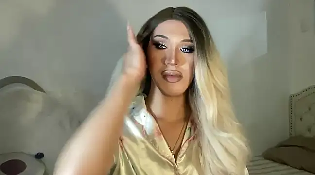 Ts glamxxxx online show from 02-15-25, 12:37