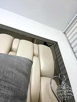 ALISSON FOXXX1 online show from 10-02-25, 09:00