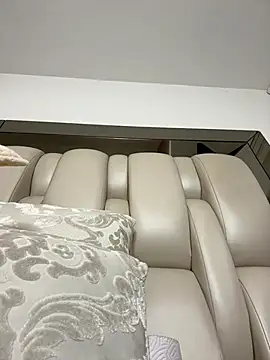 Snapshot of ALISSON_FOXXX1 chatting on 02-08-26, 10:57 ALISSON FOXXX1 online show from 02-08-26, 10:57