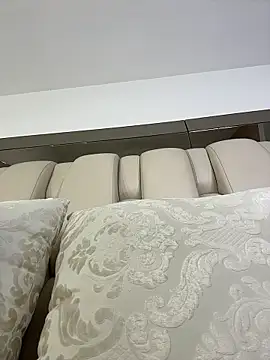 Snapshot of ALISSON_FOXXX1 chatting on 02-21-26, 02:51 ALISSON FOXXX1 online show from 02-21-26, 02:51