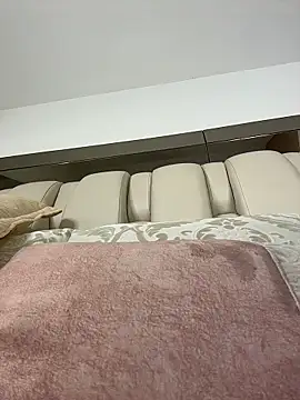 Snapshot of ALISSON_FOXXX1 chatting on 02-25-26, 10:52 ALISSON FOXXX1 online show from 02-25-26, 10:52