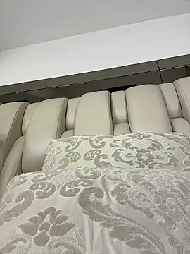 Snapshot of ALISSON_FOXXX1 chatting on 03-13-26, 10:49 ALISSON FOXXX1 online show from 03-13-26, 10:49