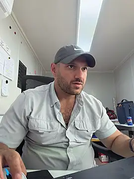 JonJ0 online show from 04-09-26, 08:14