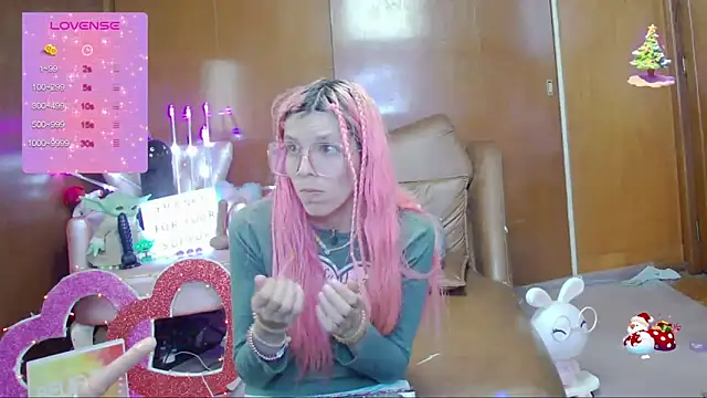 Skinygirl online show from 09-25-25, 01:42