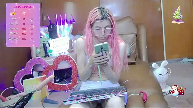 Skinygirl online show from 09-27-25, 12:59