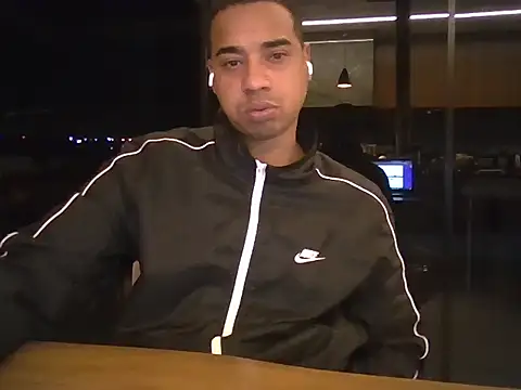 Juninho10c online show from 11-22-25, 05:06