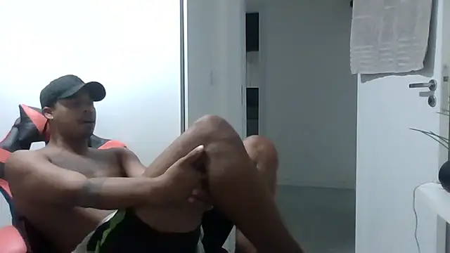 Juninho10c online show from 02-03-26, 01:48