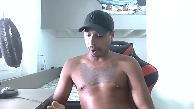 Juninho10c online show from 02-08-26, 04:43