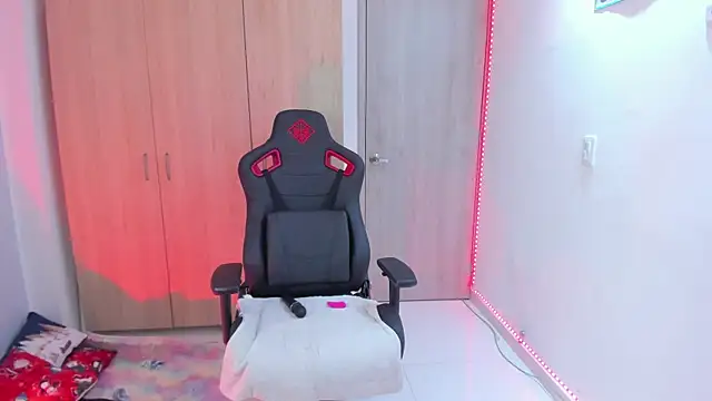 Anto herrera online show from 12-27-24, 02:36