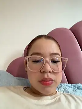 Lucyklein2022 online show from 03-15-26, 05:41