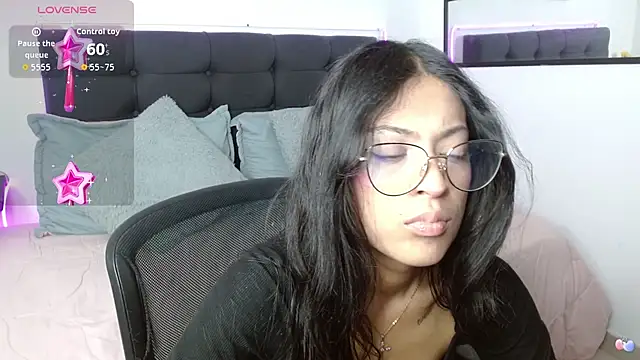 Snapshot of vaness_weet chatting on 03-15-26, 08:26 vaness weet online show from 03-15-26, 08:26