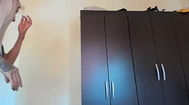 drippyorlovee online show from 01-14-25, 07:21