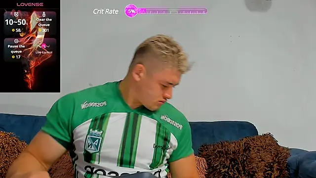 Snapshot of Leonsmoron chatting on 01-20-25, 10:29 Leonsmoron online show from 01-20-25, 10:29