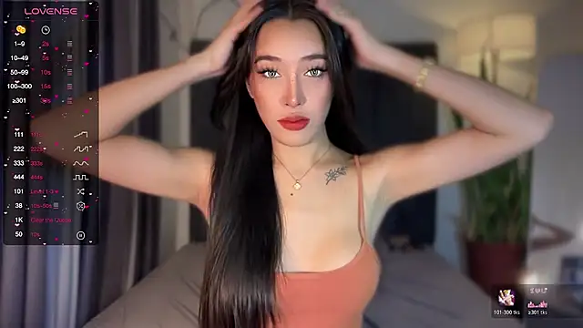 wiggle nibble online show from 10-24-25, 08:49