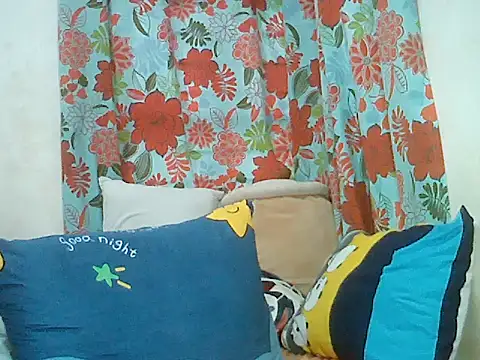 LOVENAYRA1 online show from 07-02-26, 03:23
