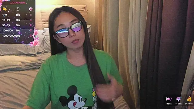 Snapshot of MissAyaCollins chatting on 12-19-24, 10:34 MissAyaCollins online show from 12-19-24, 10:34