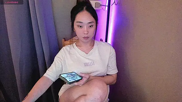 Snapshot of MissAyaCollins chatting on 03-20-25, 01:48 MissAyaCollins online show from 03-20-25, 01:48