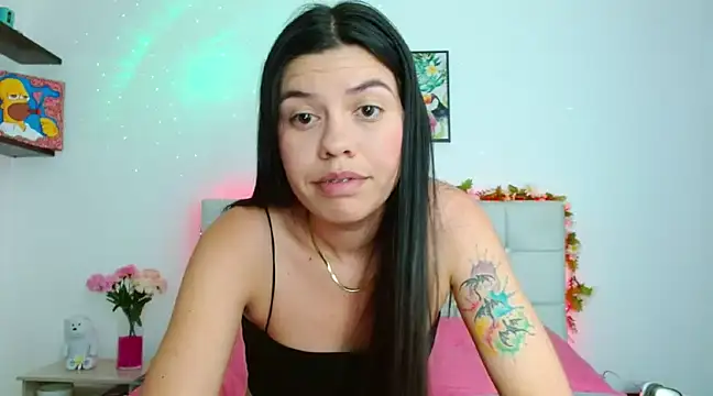 Snapshot of Layla_Rachel chatting on 12-11-24, 02:09 Layla Rachel online show from 12-11-24, 02:09