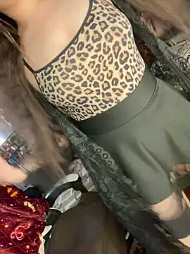 Snapshot of Var_Kiss chatting on 03-07-26, 10:01 Var Kiss online show from 03-07-26, 10:01