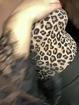 Snapshot of Var_Kiss chatting on 03-08-26, 05:00 Var Kiss online show from 03-08-26, 05:00