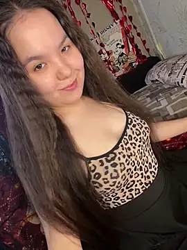 Snapshot of Var_Kiss chatting on 04-12-26, 05:45 Var Kiss online show from 04-12-26, 05:45