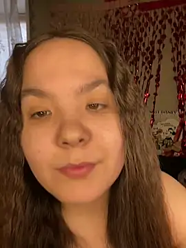 Snapshot of Var_Kiss chatting on 04-13-26, 04:29 Var Kiss online show from 04-13-26, 04:29