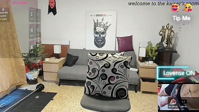 kaiser679  online show from 04-12-26, 06:57