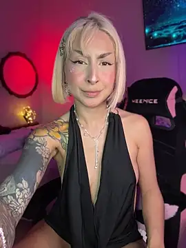 Cinamoonn online show from 05-12-26, 08:50