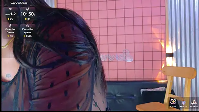 mensia hernandz online show from 10-08-25, 01:20