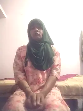 Snapshot of sonalicrossy chatting on 05-18-26, 10:10 sonalicrossy online show from 05-18-26, 10:10