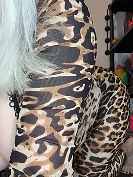 Maria Texas online show from 12-22-25, 10:18